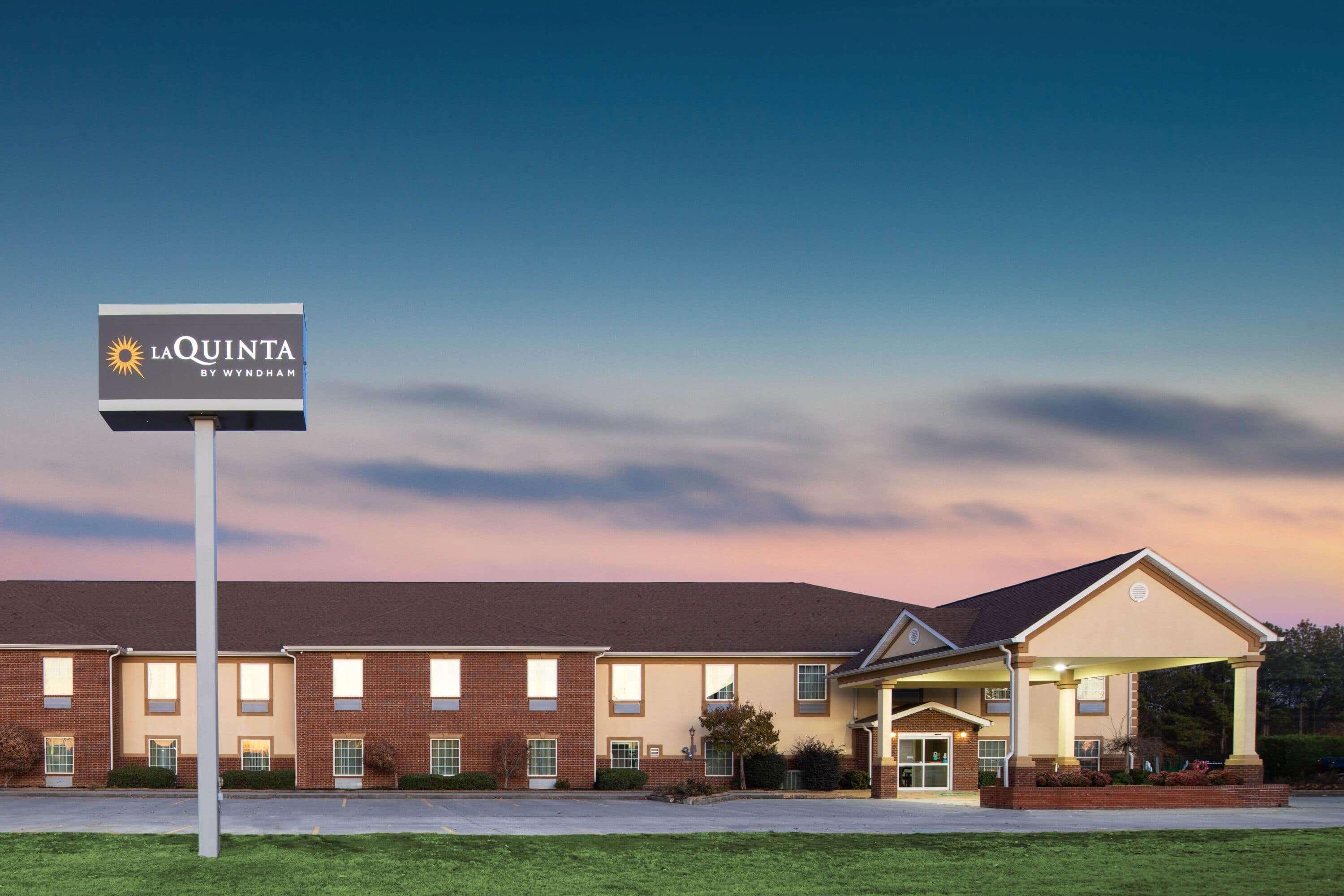 La Quinta Inn By Wyndham Calhoun South I-75 Esterno foto