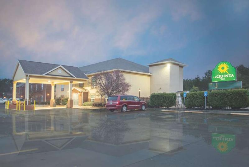 La Quinta Inn By Wyndham Calhoun South I-75 Esterno foto