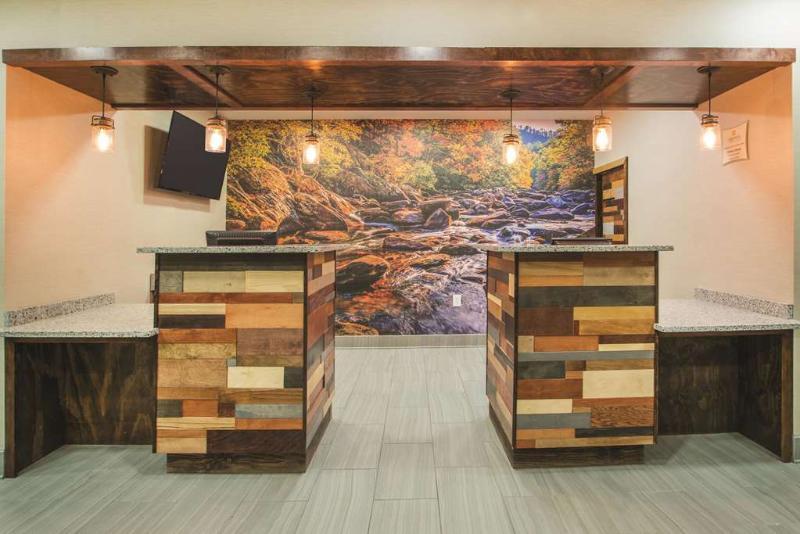 La Quinta Inn By Wyndham Calhoun South I-75 Esterno foto