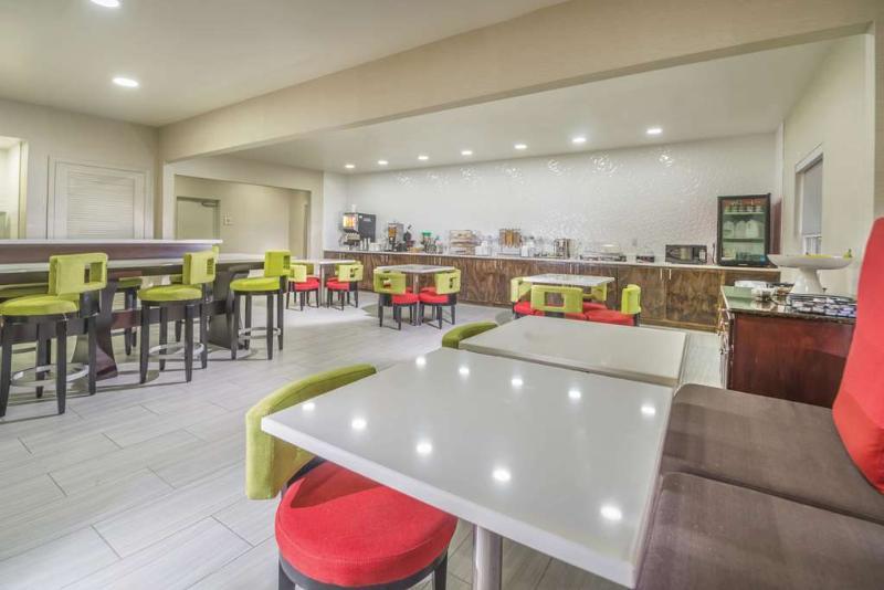 La Quinta Inn By Wyndham Calhoun South I-75 Esterno foto